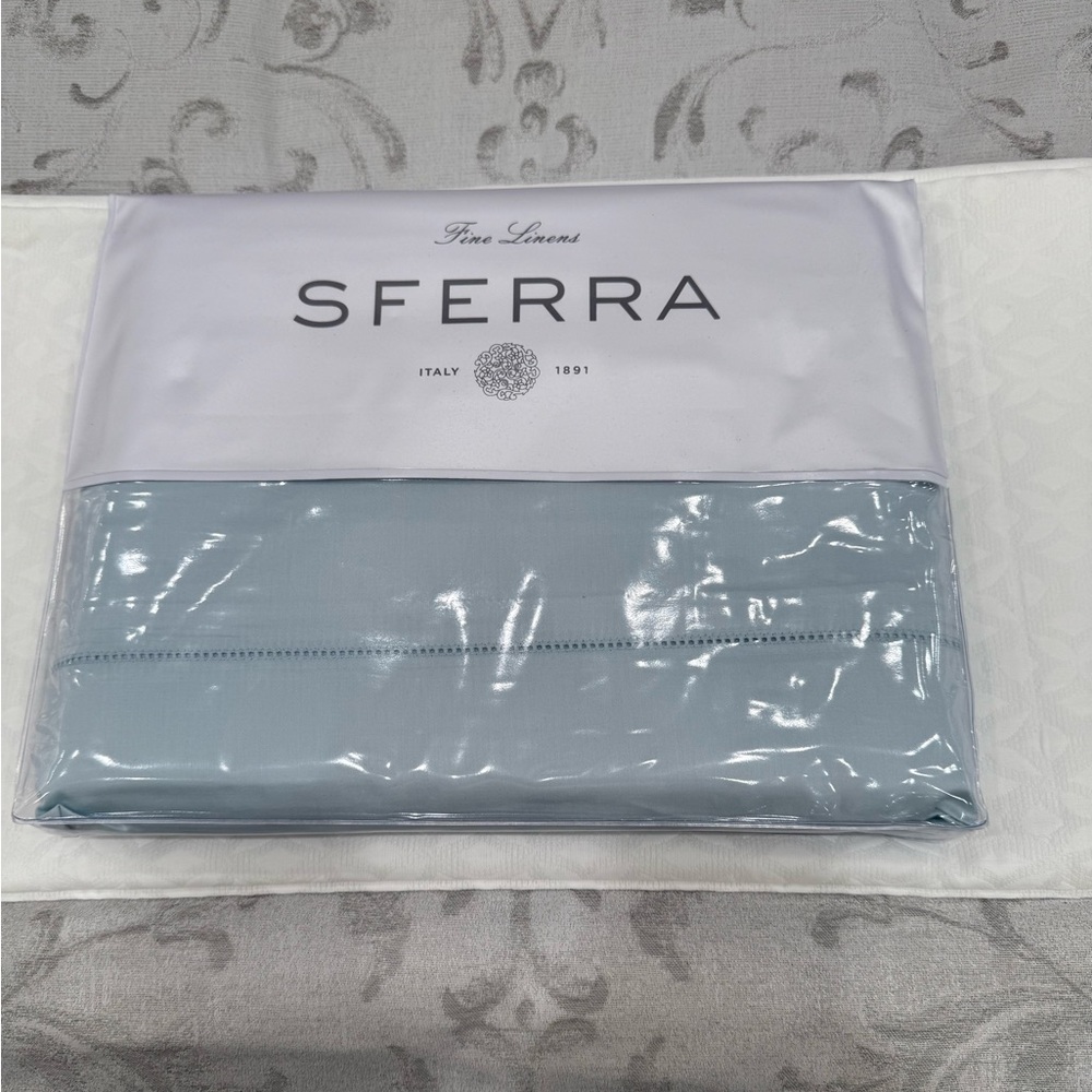 SFERRA MATTEO SATEEN QUEEN DUVET SET WITH SHAMS 3-PC AQUAMARINE MADE IN ITALY